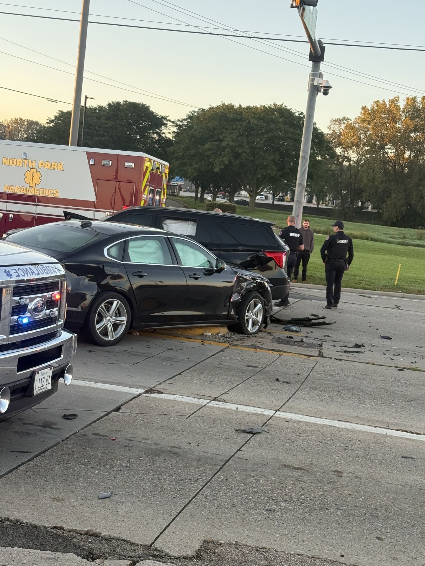 Major Crash Draws Emergency Response in Rockford Major Crash Draws Emergency Response in Rockford